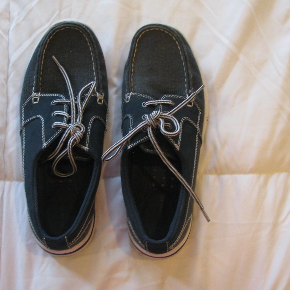 Shoes - Picture 2 of 3